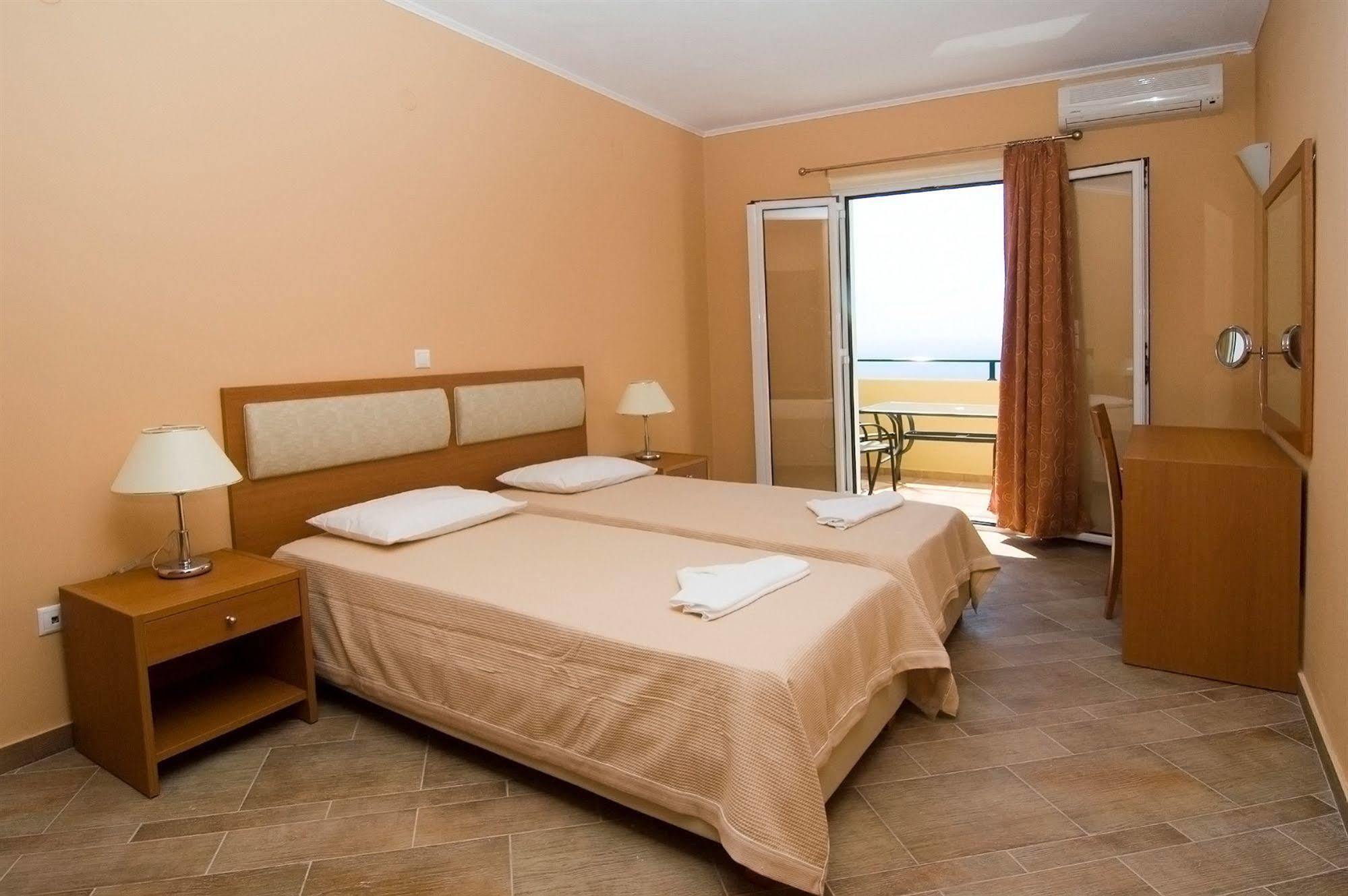 Saint Catherine Hotel Pythagóreion Buitenkant foto